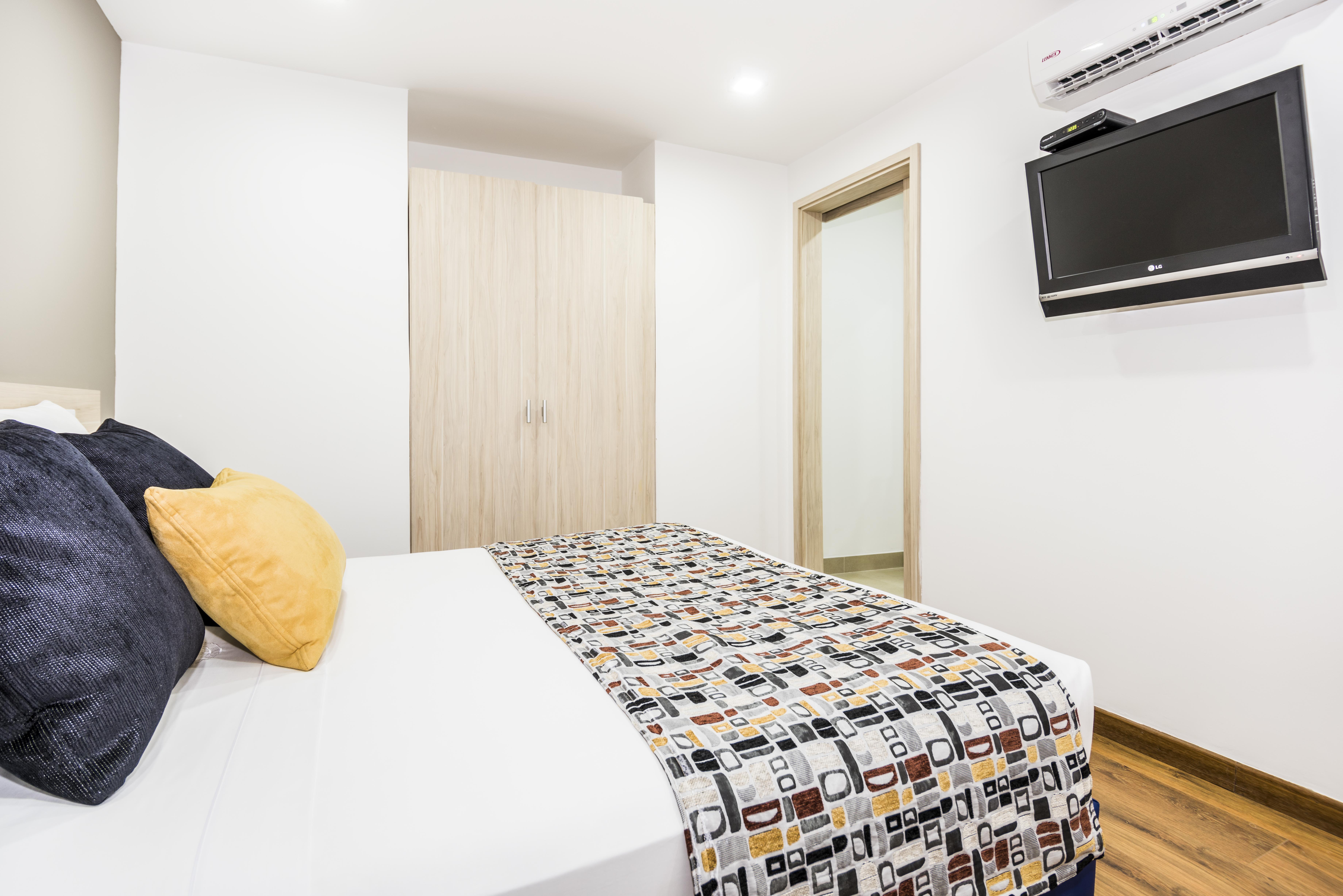 Hotel Asturias Медельин Экстерьер фото