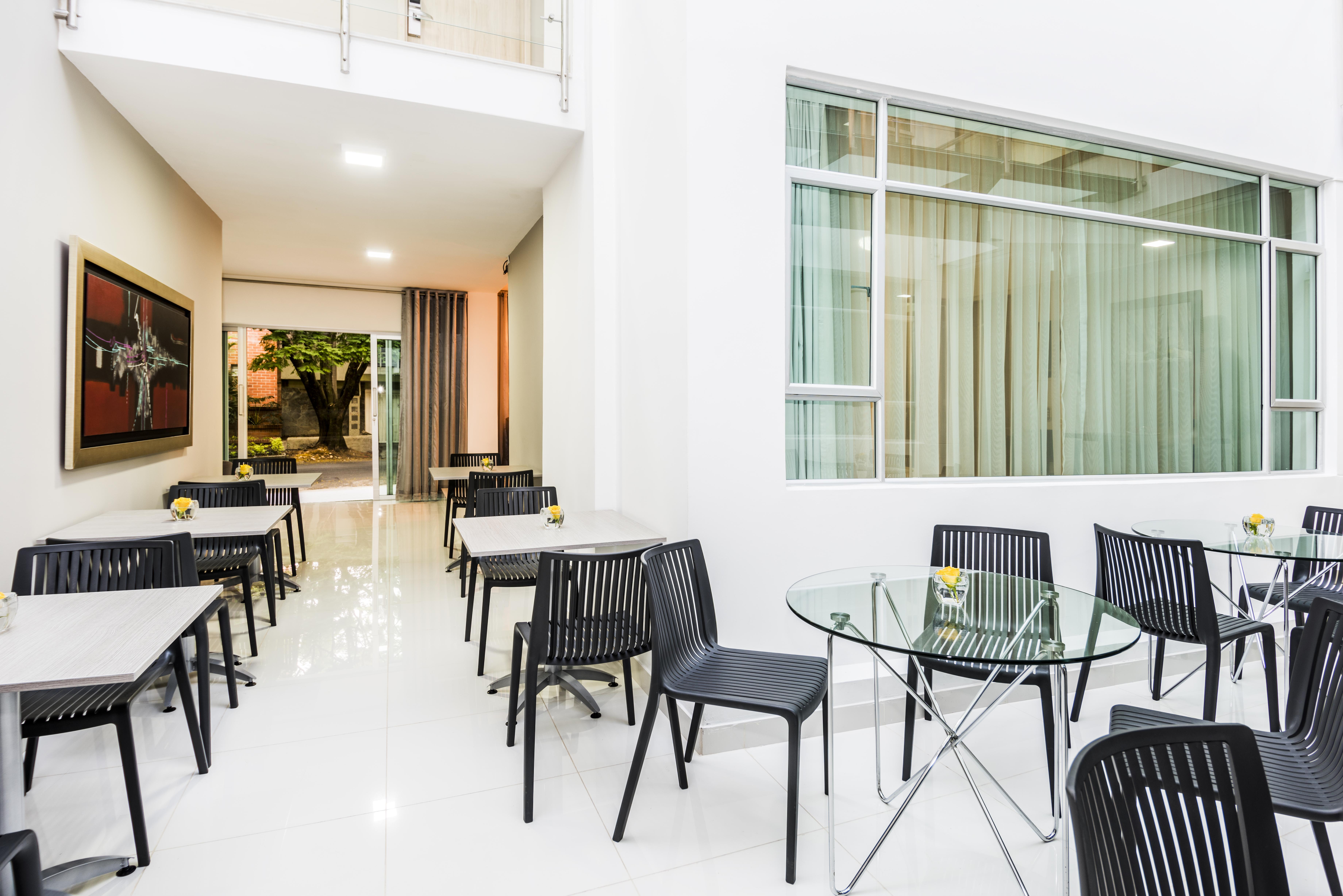 Hotel Asturias Медельин Экстерьер фото