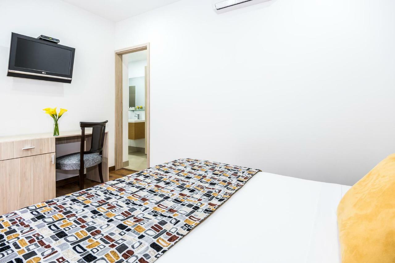 Hotel Asturias Медельин Экстерьер фото